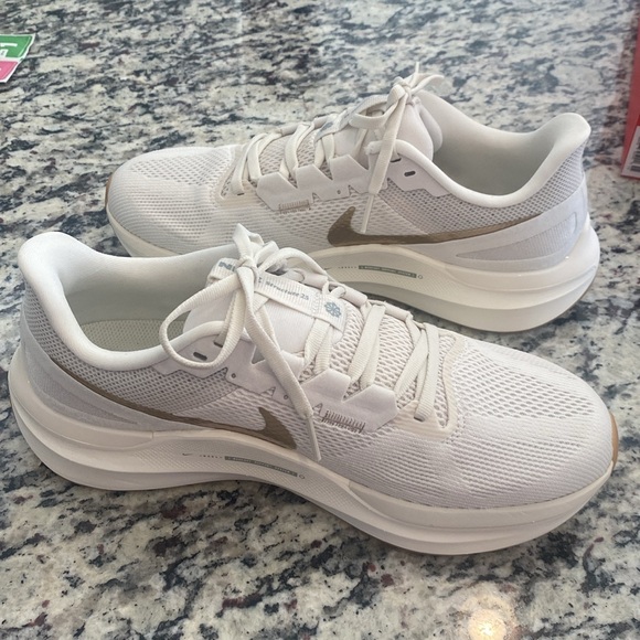 NWT Women’s Nike Air Zoom Structure 25 - Picture 4 of 9